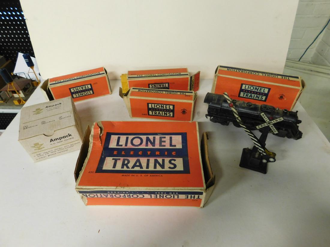 Lionel Post War Train Set & Accessories w/Boxes (1 of 7)