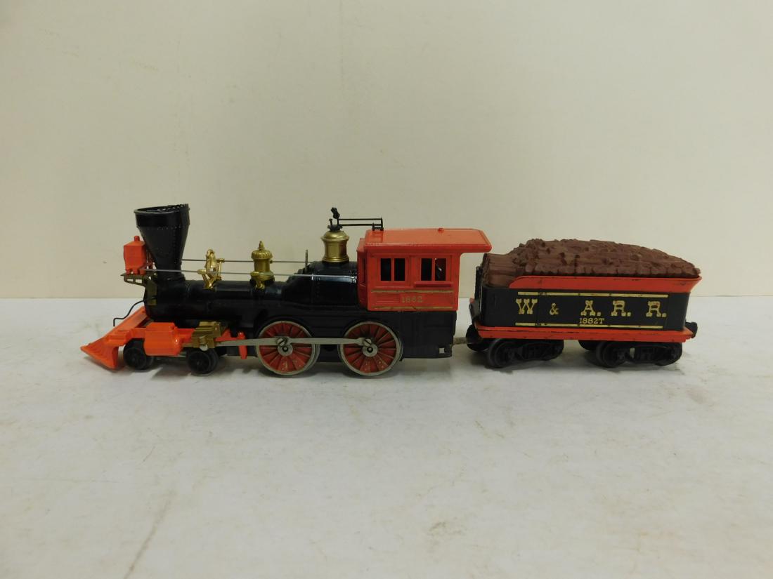 Lionel Postwar Locomotive and Tender (1 of 4)