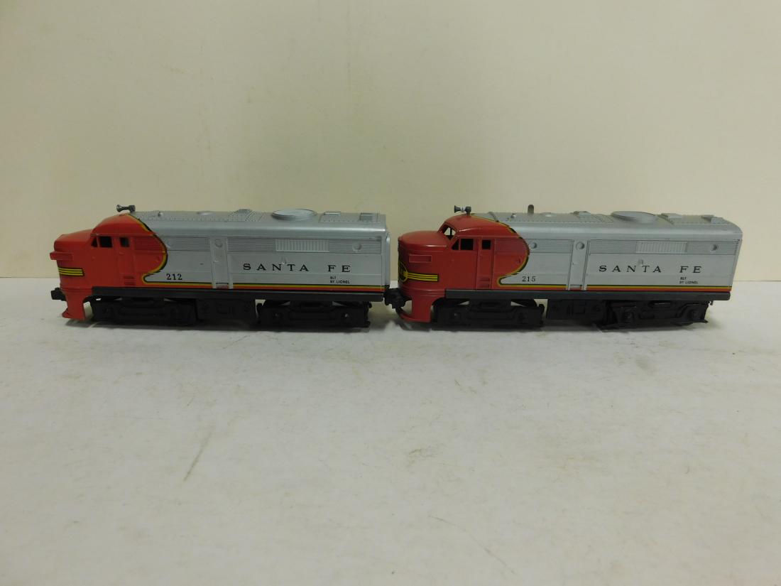 Lionel Post War Santa Fe Engine & Dummy Car (1 of 5)