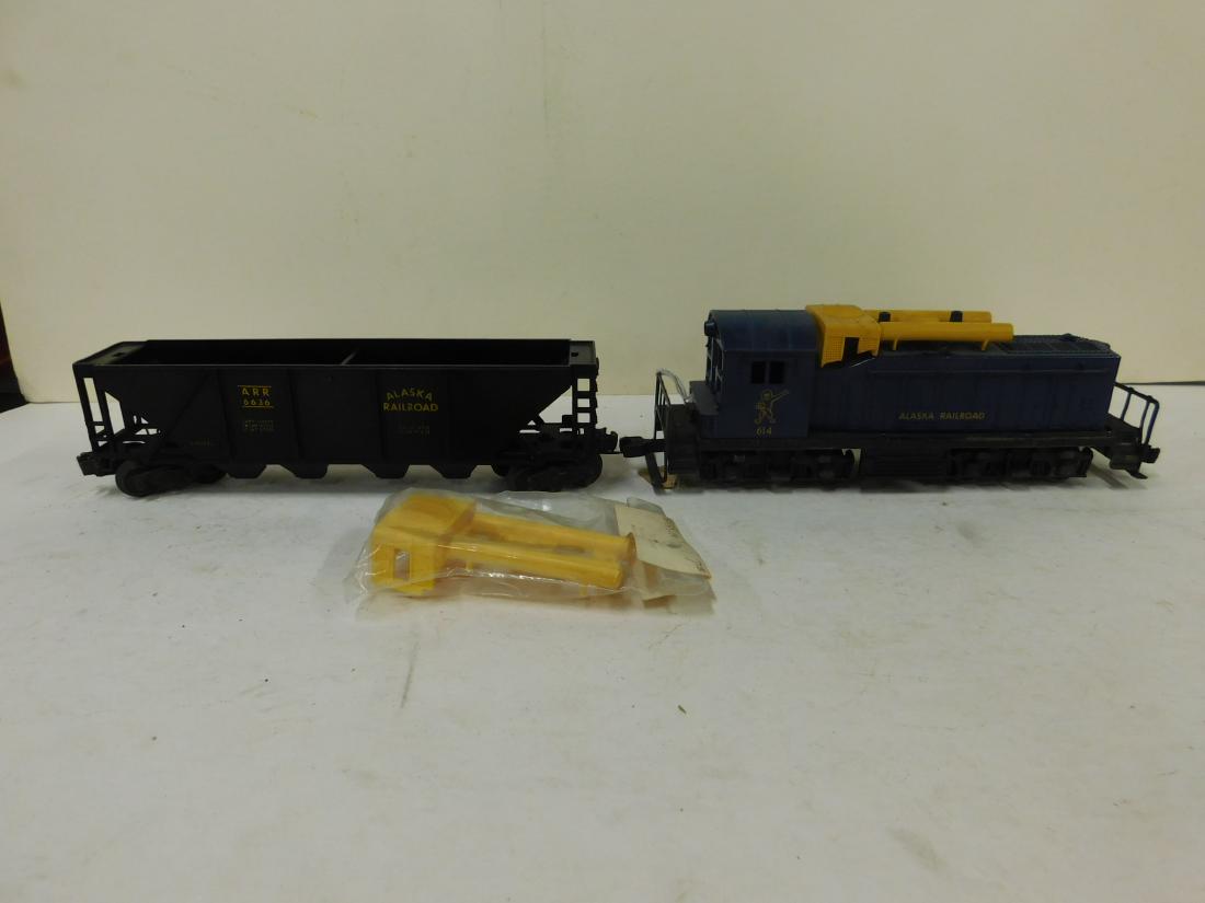 Lionel Post War Alaska Railroad Switcher & Hopper (1 of 4)