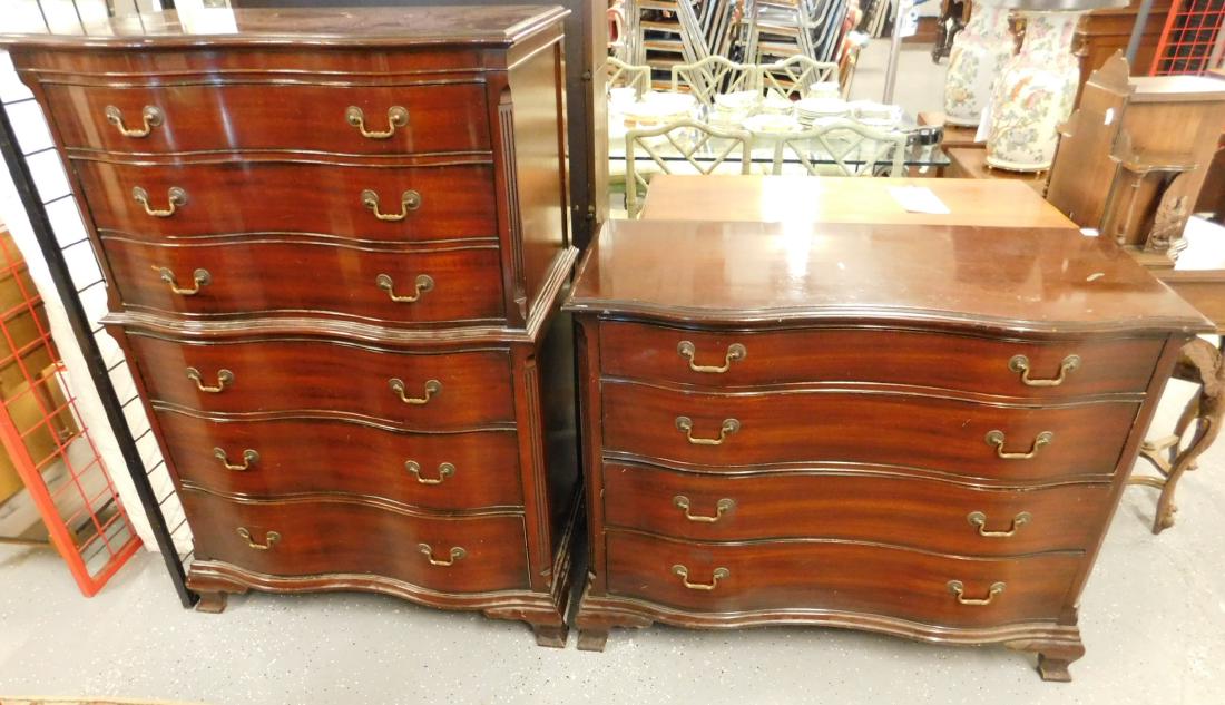 Drexel Chippendale Style 2 PC BR Set: Drexel Chippendale Style 2 PC BR Set, mahogany, serpentine fronts with bale brasses, reeded corner columns, ogee bracket feet, includes: chest on chest, bureau, circa 1950. CONDITION: Areas of finish 