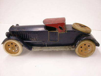 1920's Schieble tin sedan: 1920's Schieble Toy & Novelty Co. 17" tin sedan