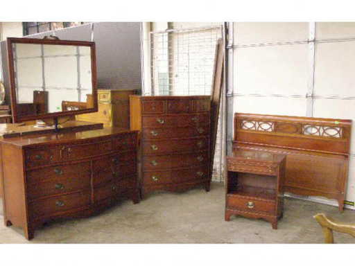 Download 1287: National Furniture Hepplewhite Style Bedroom Set