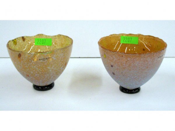 Kosta Boda vases by Bertil Vallien: Kosta Boda Art Collection 3" x 4" vases, designed by Bertil Vallien, orange color w/textured white overlay w/color spots
