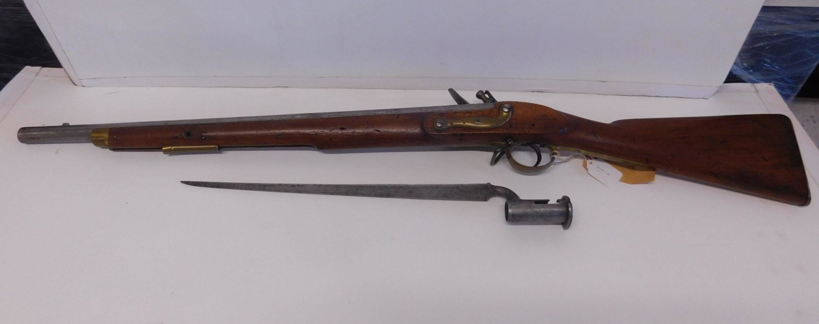 Tower Brown Bess Musketoon w/Bayonet: Tower Brown Bess Musketoon w/Bayonet, Great Britain, by Barnett; 3rd pattern, Tower, Crown & GR markings, flintlock, 75 gauge; brass mountings, barrel length 26", owners stamped Mark "J. Porter" on wa