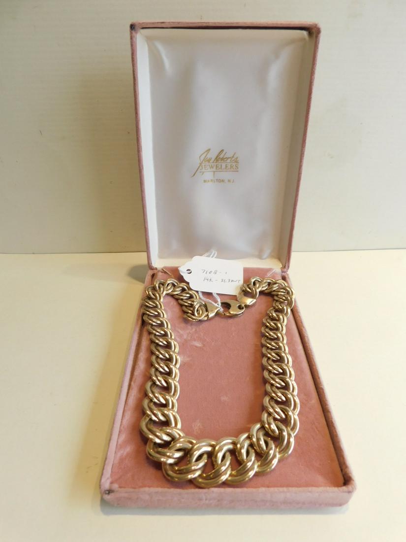 14k Gold Choker Necklace: 14k gold choker necklace large graduated twin round links from 1/2" TO 9/16" w, crab lock , 15 1/2" length, 31.3 DWT. [1] CONDITION: very good, used, few minor dings and scratches.