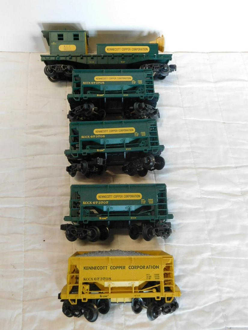 K-Line Kennecott Train Cars: K-Line Kennecott Train Cars, all Kennecott Copper Corporation, "O" gauge, loose, no boxes including: single bay hopper cars KCCX 673705, 673706 and 673707, green and KCCX 373708, yellow, all with coal