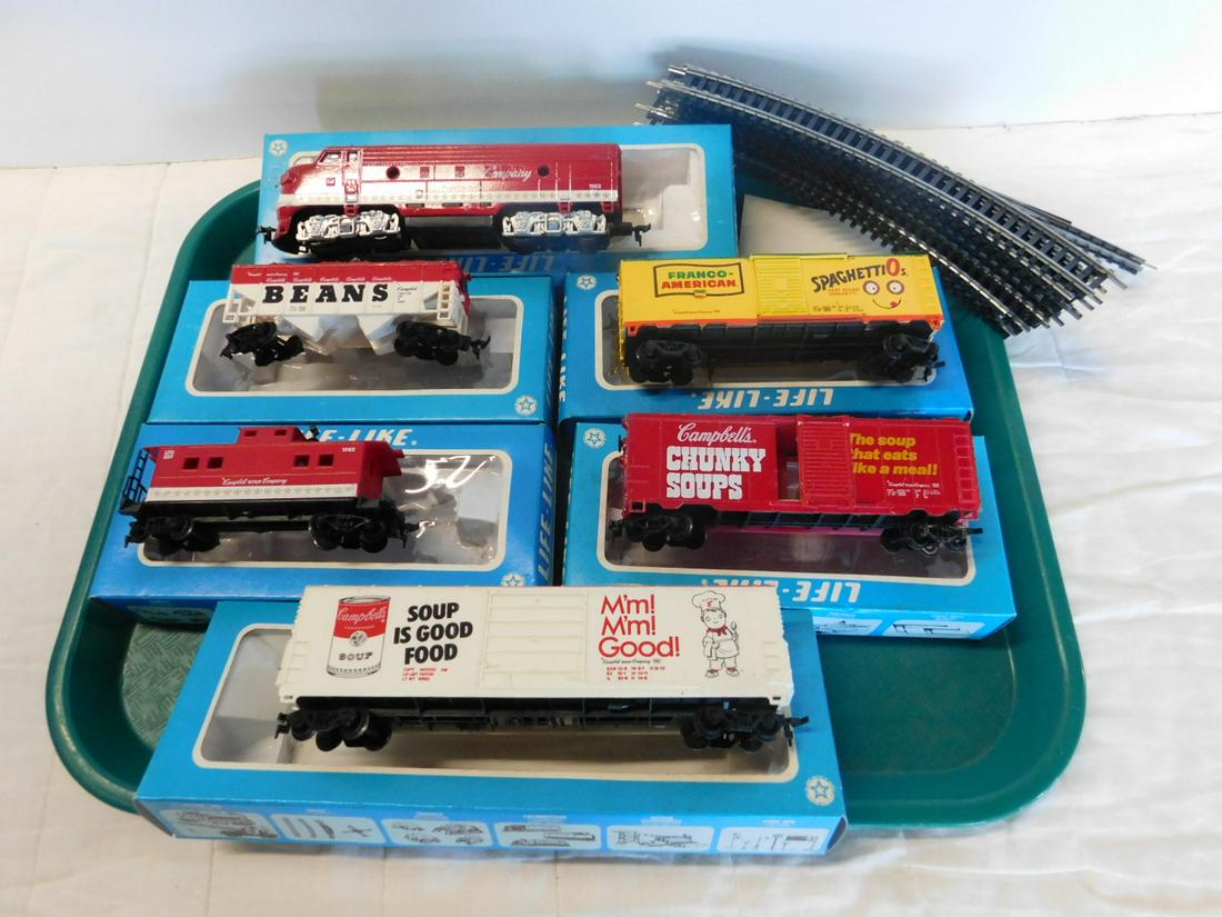 Life Like HO Campbell Soup Train Set: Life Like HO Campbell Soup Train Set, all like new in original boxes including: diesel engine, Chunky Soups, Franco American Spaghetti O's and Soup is Good Food - M'm! M'm! Good! plus Campbell's Beans