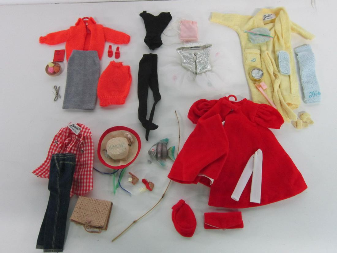 Assorted Vintage Barbie Outfits: Assorted Vintage Barbie Outfits, 1960's, loose, no packages including: ballerina, #989,Singing in the Shower, #988, Red Flair, #939 (missing shoes), Sweater Girl, #976 and Picnic Set, #967. CONDITION: