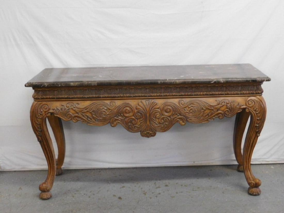 Georgian Marble Top Console Table: Georgian Marble Top Console Table, by Ethan Allen; a charcoal veined block assembled marble top, honey finished hardwood frame with overall acanthus scroll relief carvings, cabriole legs with scroll a