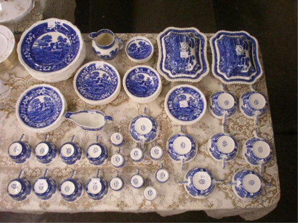 Copeland Spode's Tower China Set: Copeland Spode's Tower pattern 79 piece china set, (12) 10" dinner plates, (8) 7 1/2" luncheon plates, (8) 6" salad plates, (2) 10" covered vegetable dishes, gravy boat, milk pitcher, (8) cups & sauce