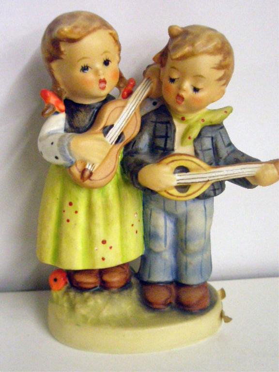 Hummel Happy Days Figure: Hummel #150 2/0 Happy Days 4 1/4" figure, stylized Bee mark