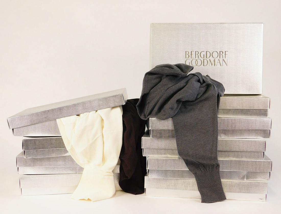 John Smedley: Thirty Women’s Pullovers: A large collection of John Smedley women’s long-sleeve turtleneck pullovers. All size small. 21 are new in packaging with either designer tags or retailer tags or both; 1 retains its tags but is out