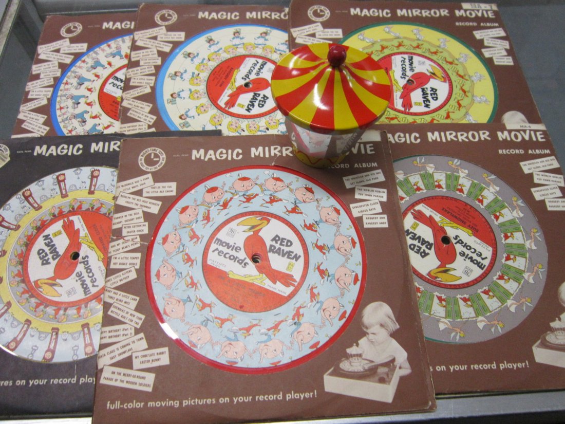Red Raven Magic Mirror Movie Records and Spinner (1 of 20)