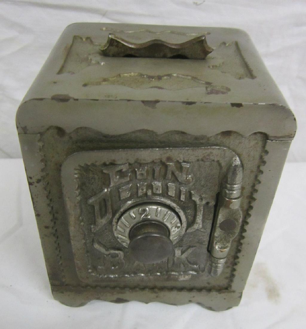 Vintage Cast Iron Coin Deposit Bank (1 of 7)