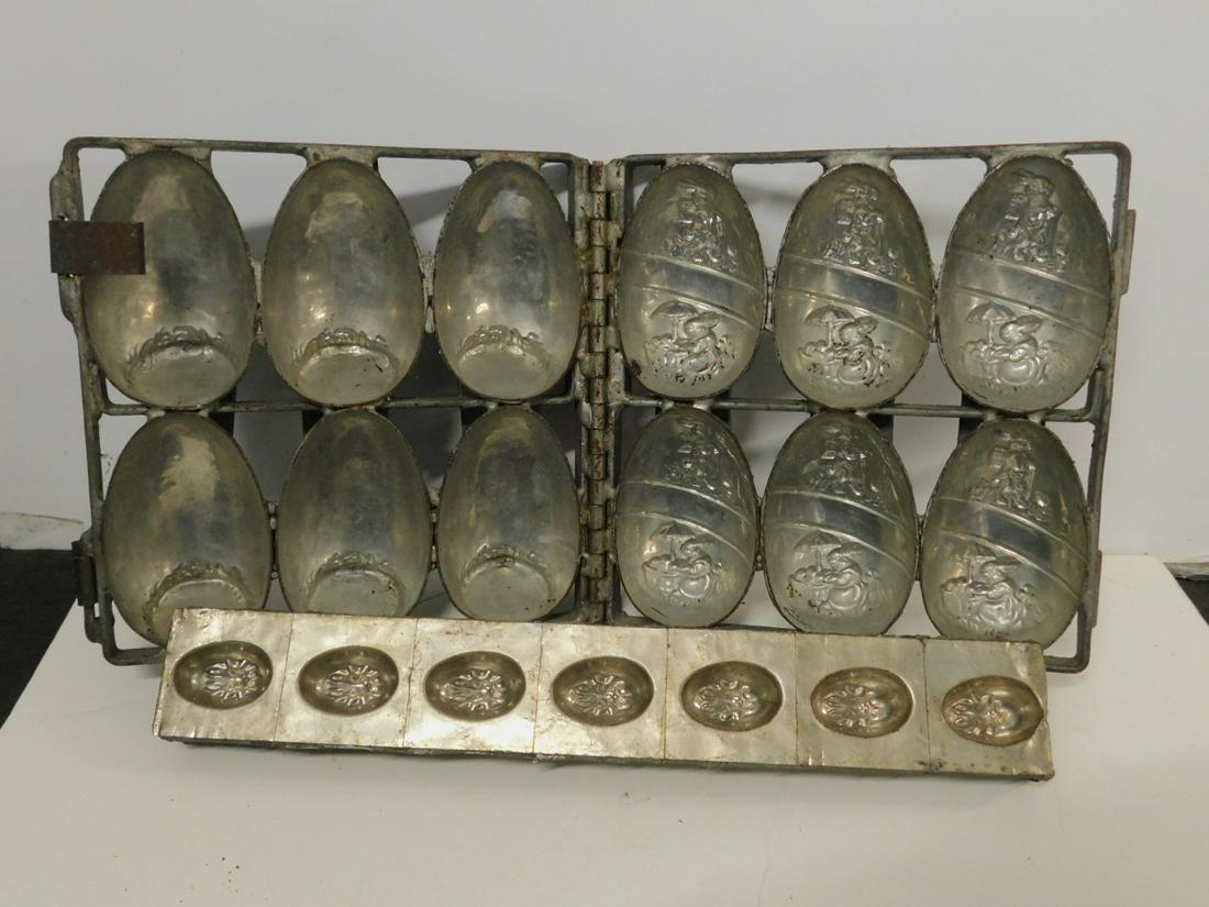 2 Vintage Eater Egg Candy Molds (1 of 5)
