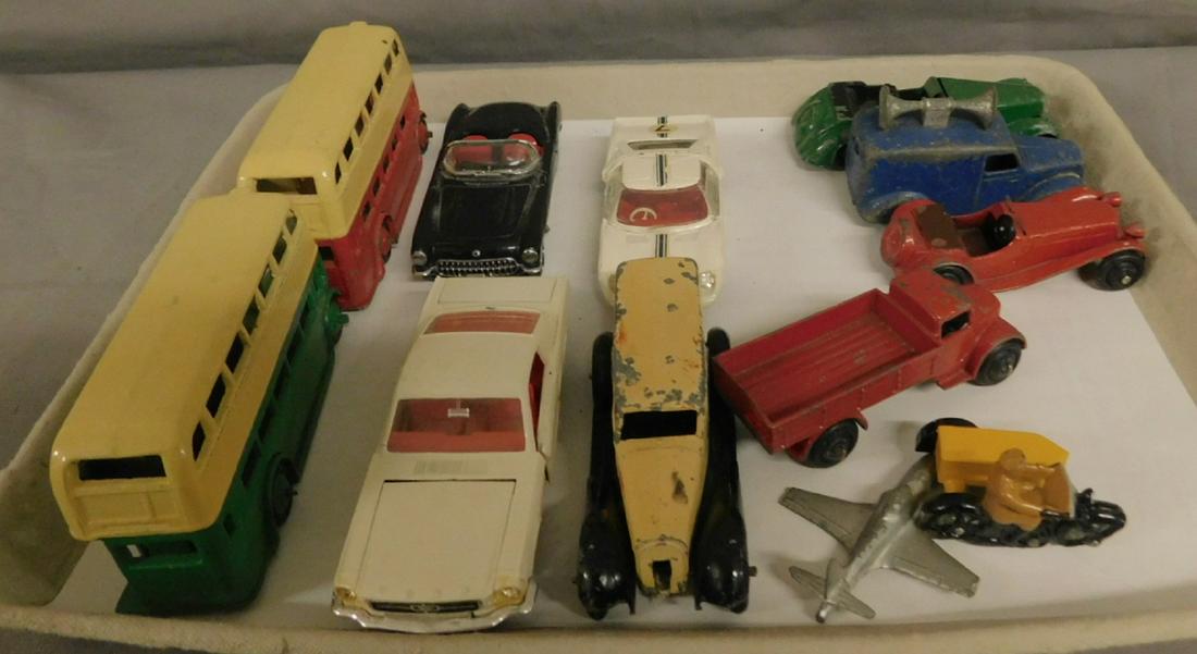 12 Dinky Vehicles (1 of 4)