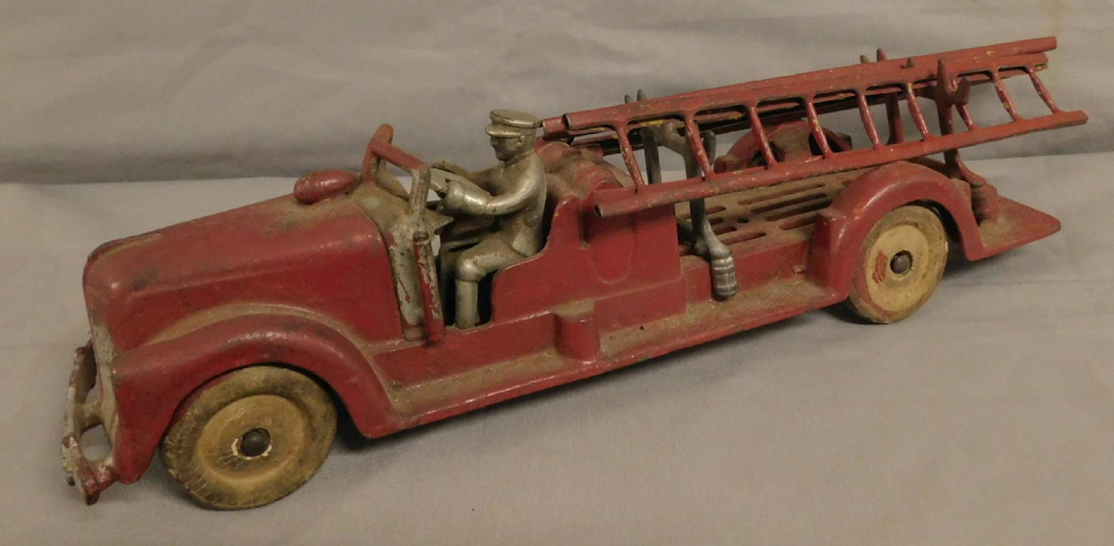 Cast Iron Fire Engine (1 of 3)