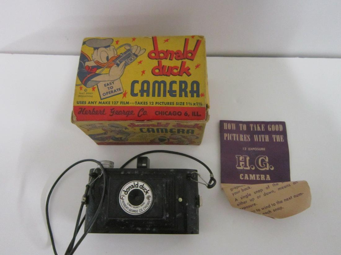 Vintage Donald Duck Camera (1 of 7)