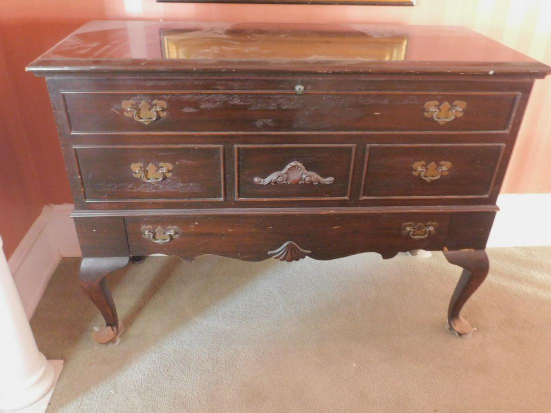 Lane Low Boy Style Cedar Chest: Lane Low Boy Style Cedar Chest, Queen Anne style mahogany, lift lid, base drawer. Condition; front left leg parts detached, finish wear on feet