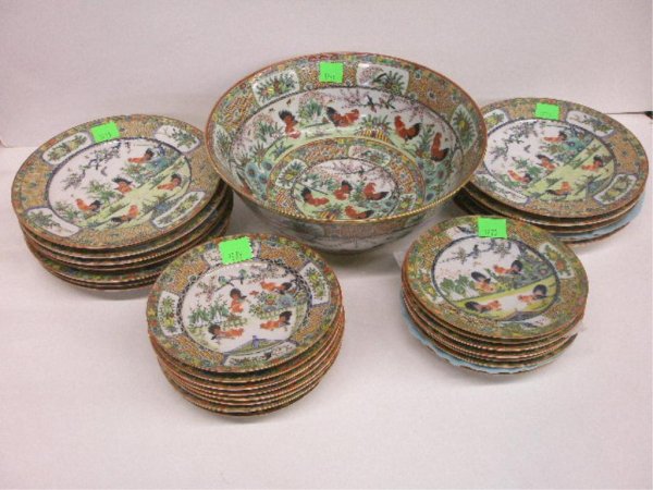 Chinese Porcelain Rose Canton Service Set: Chinese Porcelain Rose Canton Service Set, depicting roosters etc..., 13" punch bowl, 12 dinner plates & 17 luncheon plates, early to mid 20th c.