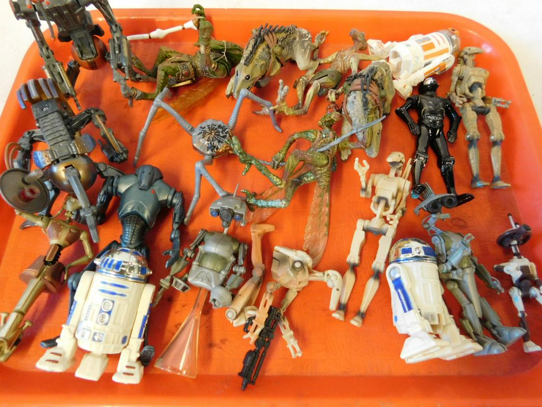 Hasbro Star Wars Small Action Figures: Hasbro Star Wars Small Action Figures, Monsters and Droids, Episodes I, II and III, plus three larger R2D2s, 3"-4", c. 1990s. CONDITION: Very good.