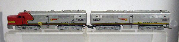 American Flyer Santa Fe Diesel Locomotives: Post war American Flyer S-gauge #360/364 Type II Santa Fe A&B unit Diesel Locomotives