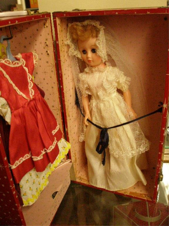1960's Eegee Bride's Doll w/ Clothes Case: 1960's Eegee Doll Co. 14" hard plastic & vinyl model #39 bride's doll w/extra clothes, accessories & metal trunk form traveling case