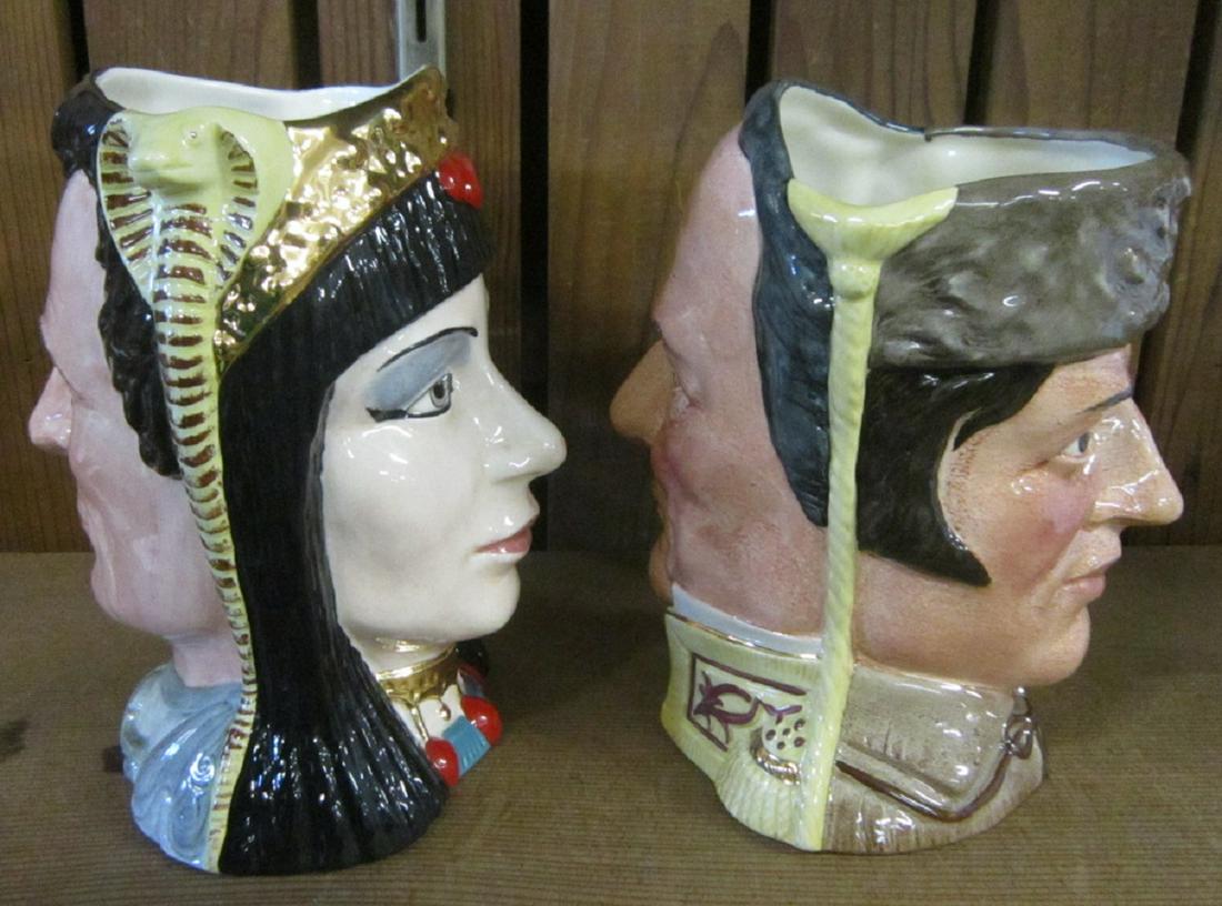2 Royal Doulton Double Face Mugs: 2 Royal Doulton Double Face Mugs, porcelain, including: Anthony and Cleopatra, from the Star - Crossed Lovers Collection, D6728, limited edition 1211 / 9,500 and Davy Crockett / Santa Anna, The Battle