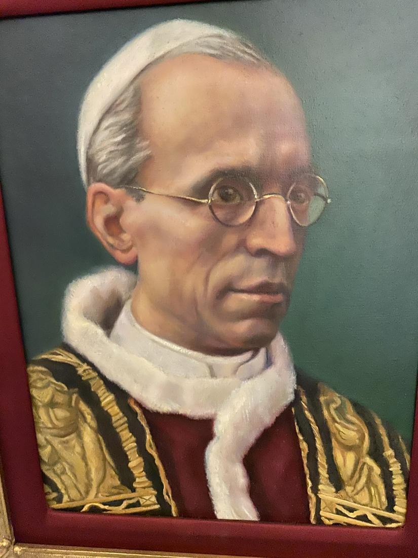 Framed Oil Pope Pius XII: Framed Oil Pope Pius XII, oil on canvas, unsigned (may be under matte), site 10 5/8" x 13 1/2" in a gilt floral edge 19 3/4" x 22 3/4" frame with red velour matte. CONDITION: No issues identified.
