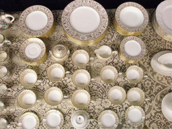 Wedgwood Gold Florentine China Set: Wedgwood Gold Florentine pattern 65 piece china set, (12) 6 3/4" dinner plates, (12) 8 1/8" salad plates, (12) 6" bread & butter plates, (12) 8" rimmed soup bowls, (11) cups & (12) saucers, (4) small