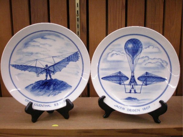 Meissen Porcelain Men In Flight Plates: Pair Meissen blue & white porcelain Otto Lllienthal & Jacob Degen commemorative men in flight 10" plates, signed Max Baring on verso