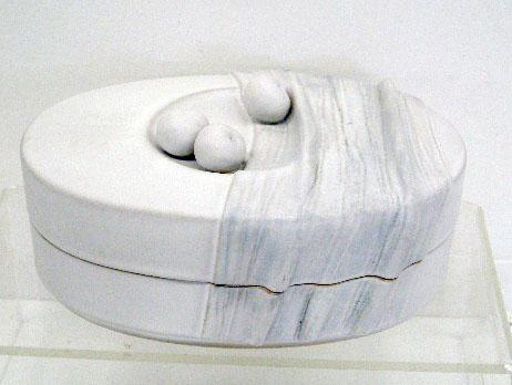 Rosenthal Porcelain Studio Line Covered Box: Rosenthal Studio Line porcelain 9" covered box w/raised abstract design & applied cherries.