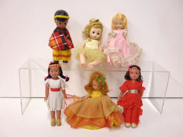 Madame Alexander, Storybook & Plastic Dolls: Lot of 6 vintage dolls, Madame Alexander Ballerina w/sleep eyes, painted composition & hard plastic Storybook, unmarked plastic American Indian boy w/sleep eyes & 2 unmarked plastic American Indian gi