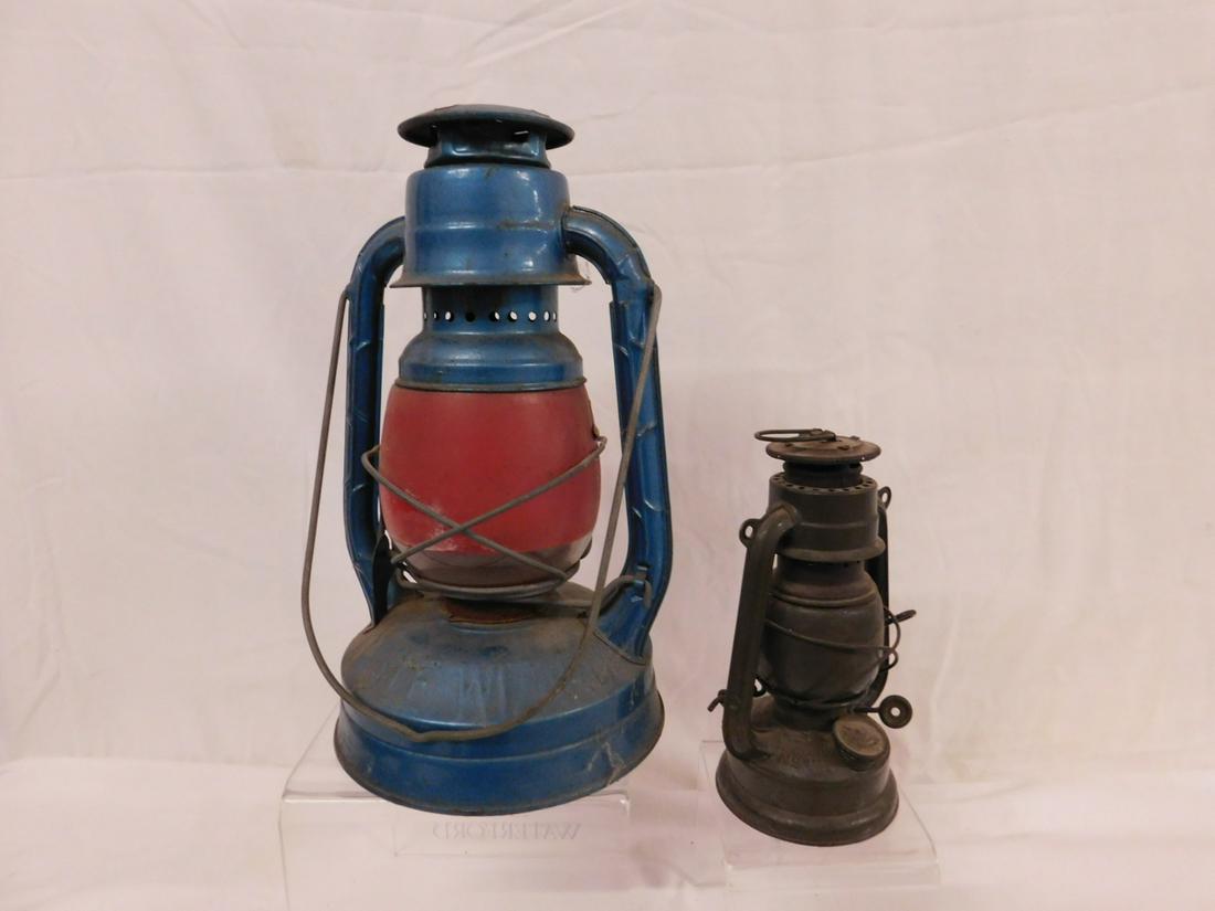 2 Railroad Lanterns (1 of 8)