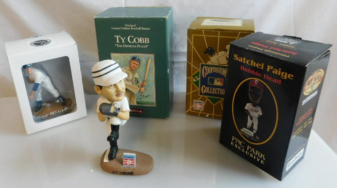 5 Baseball Bobble Heads (1 of 7)