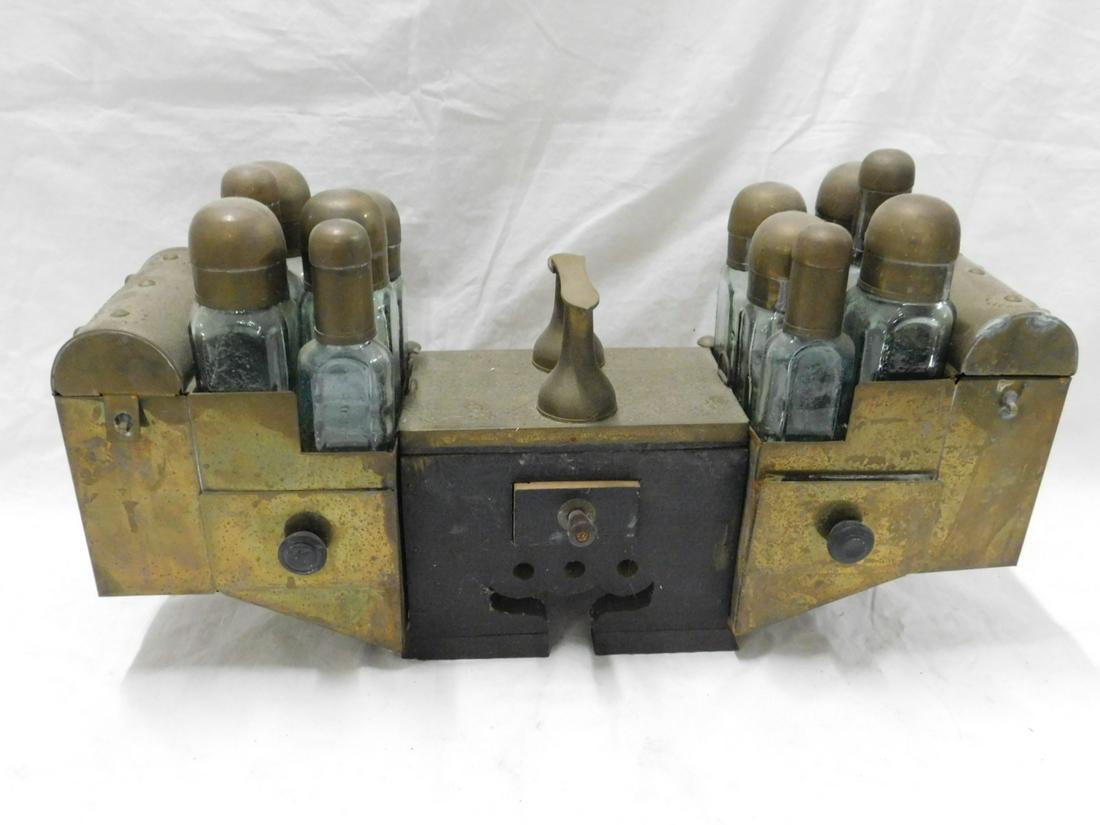 Brass Shoe Shine Stand (1 of 9)