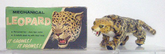 Marx Wind Up Mechanical Leopard: 1950's Louis Marx Co. Inc. wind up 9 1/4" fur covered Mechanical Leopard w/original box.