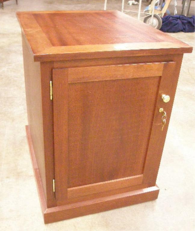 Vigilant Humidor Stand: Vigilant humidor stand, banded mahogany, humidity controlled interior w/ single drawer, 19 1/2" x 25" x 26 3/4".