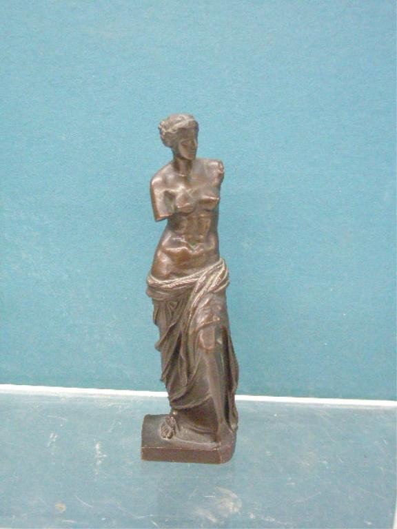 Barbedienne Bronze Venus de Milo Figure: Barbedienne signed late 19th c. French bronze Venus de Milo 5 1/2" cabinet figure.