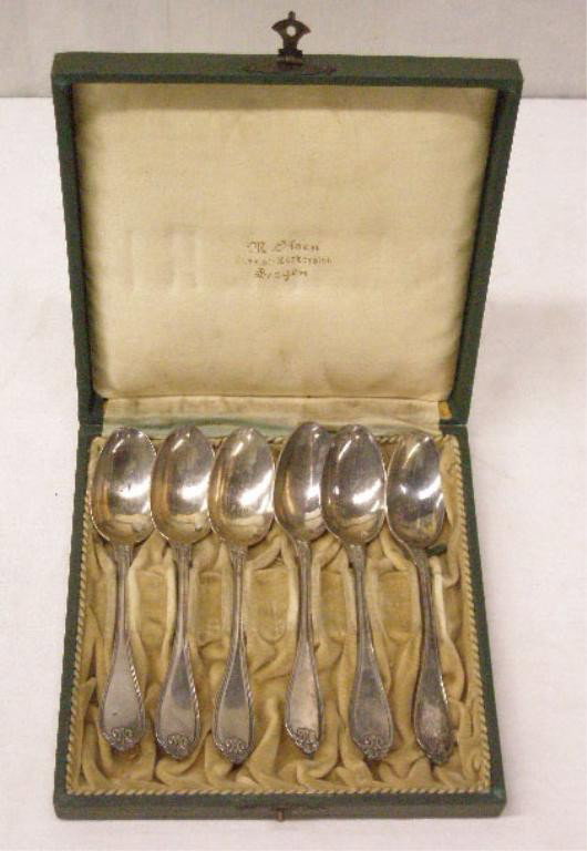 German Silver Hallmarked Teaspoons: Set of 6 late 19th/early 20th c. German silver hallmarked 5 1/2" teaspoons w/case, 5.52 troy ounces.