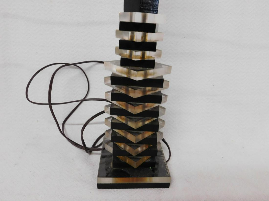Modern Lucite Table Lamp (1 of 5)
