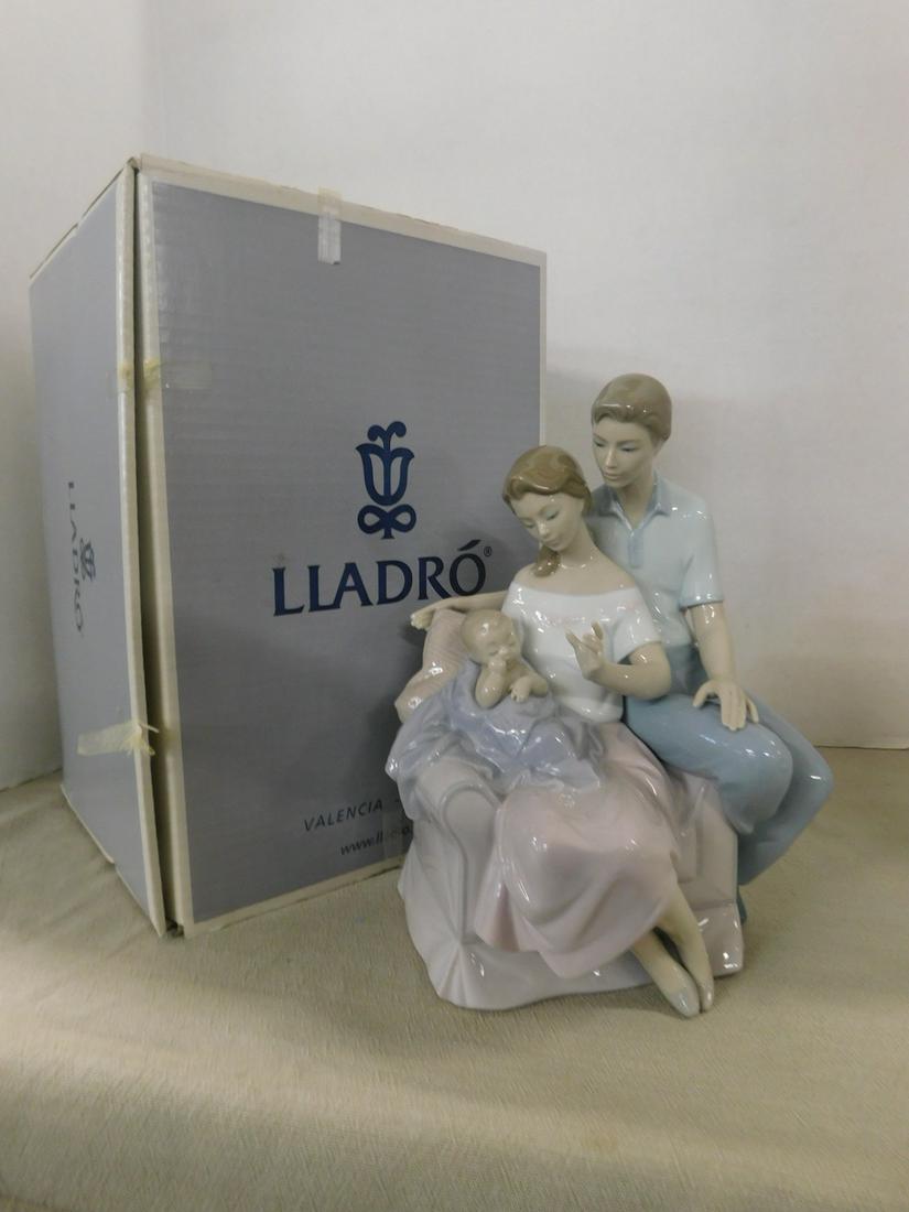 Lladro - A Circle of Love (1 of 6)
