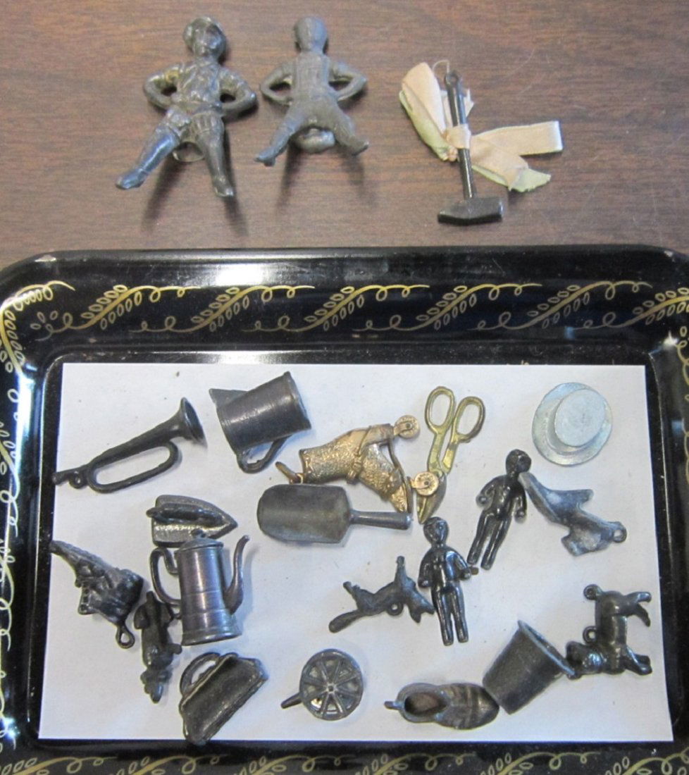 Vintage Metal Doll House Miniatures and Charms (1 of 7)