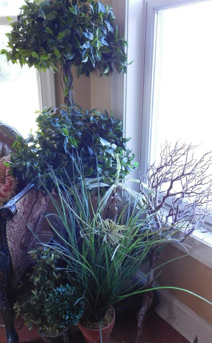 (11) Assorted artificial tree and plants (1 of 4)