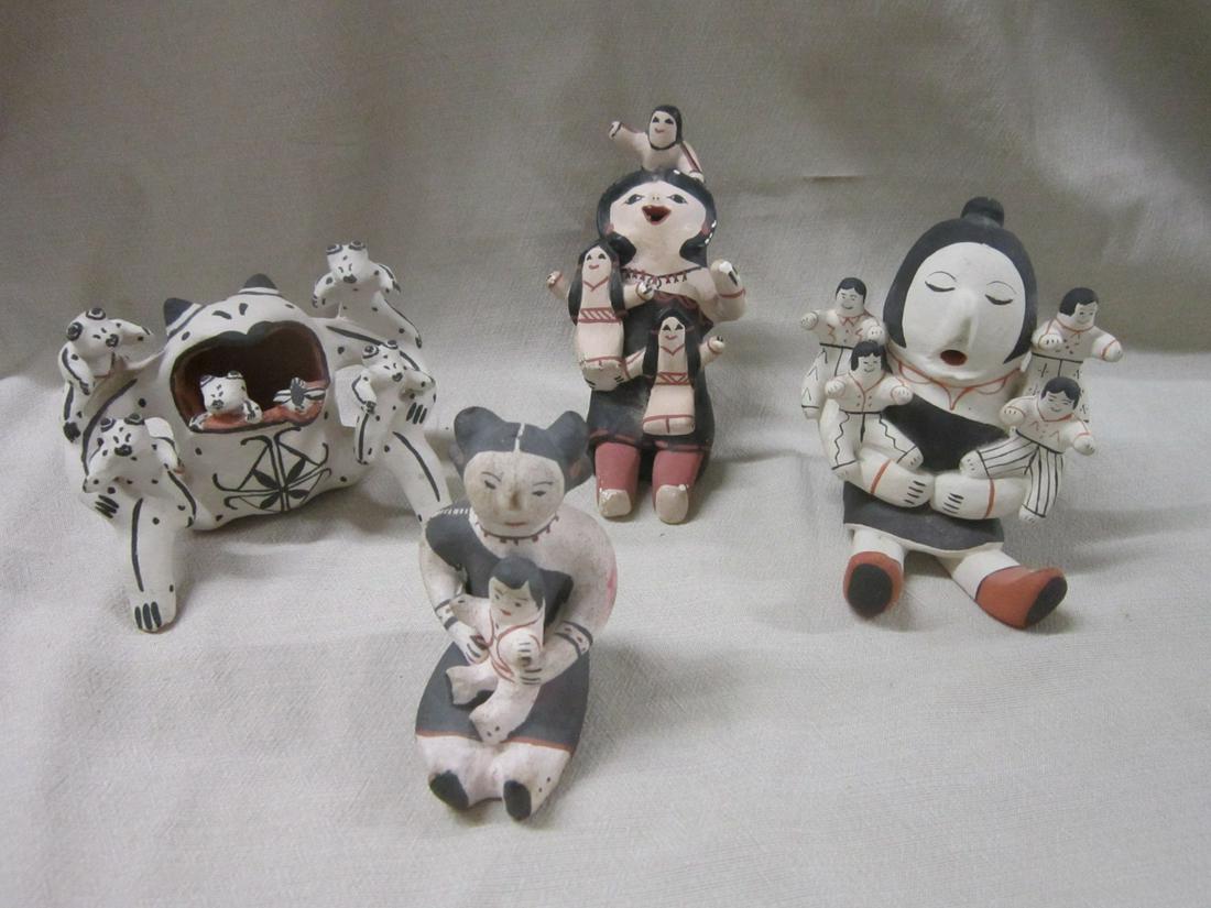 4 Cachiti - Zuni Pottery Storytellers (1 of 9)