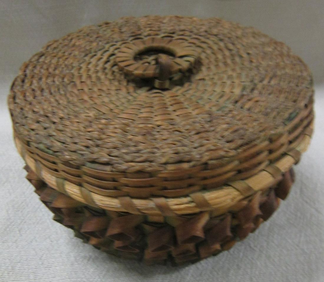Mi'kmaq Covered Basket (1 of 5)