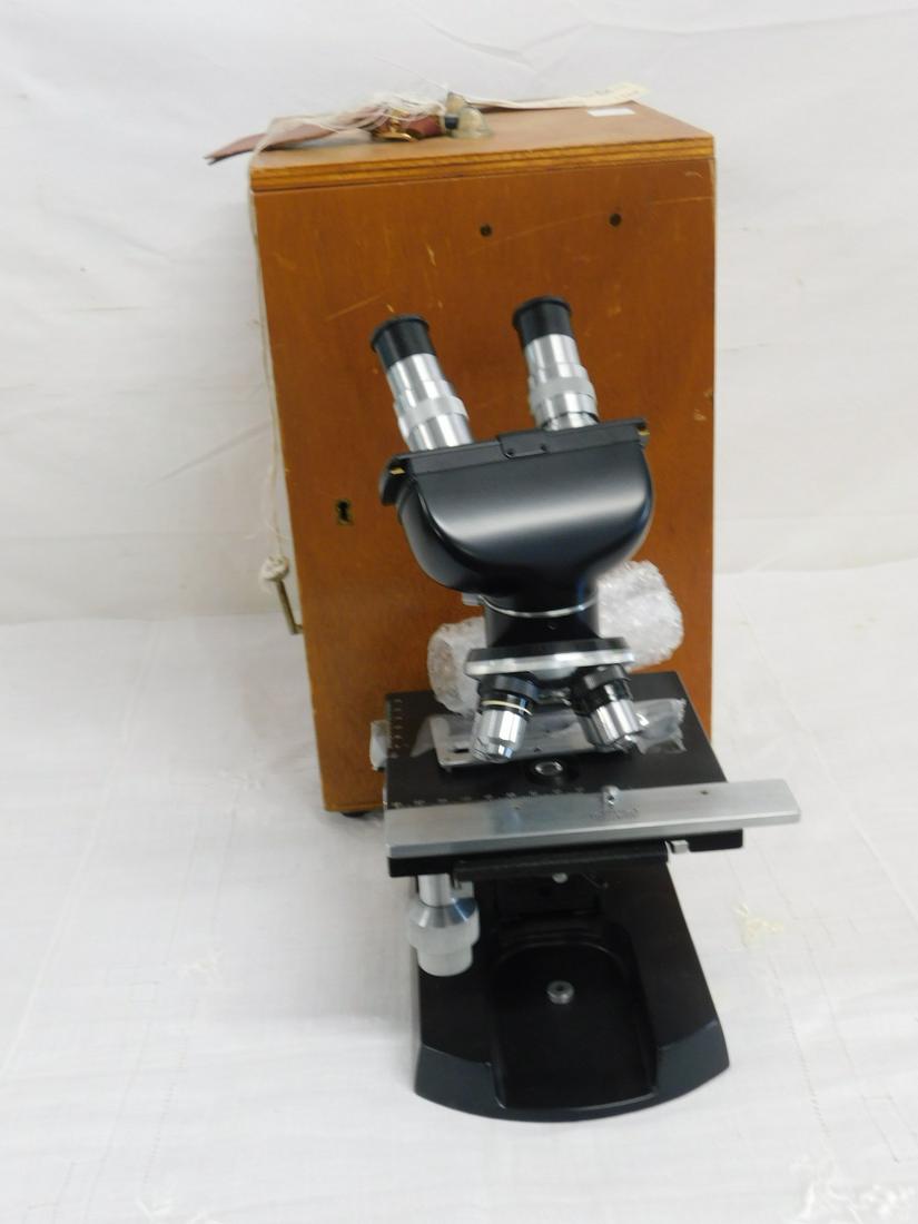 Steindorff Microscope (1 of 4)
