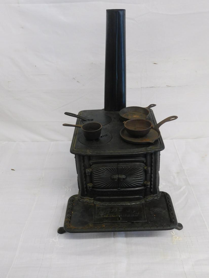 Little Eva Cast Iron Stove (1 of 5)