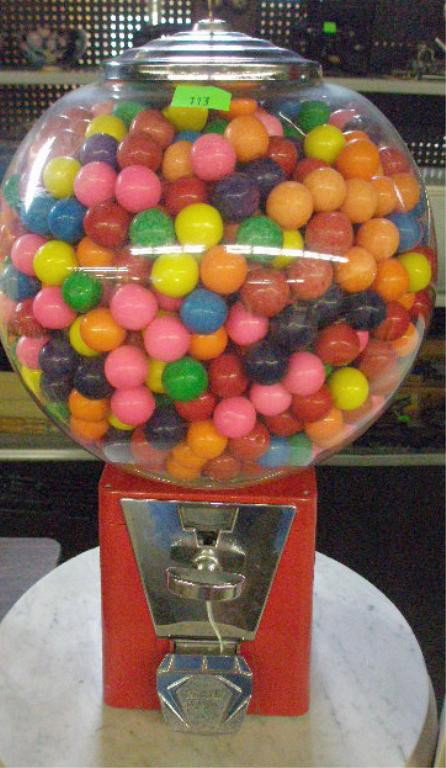 Vintage 25 Cent Gumball Machine: Vintage painted metal base & plastic top 20" 25 cent gumball machine with key. Condition: Works, very good with minor wear.